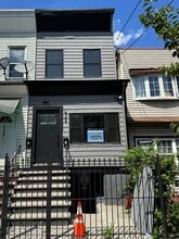 Building Photo - 628 Bramhall Ave Building Photo - 628 Bramhall Ave