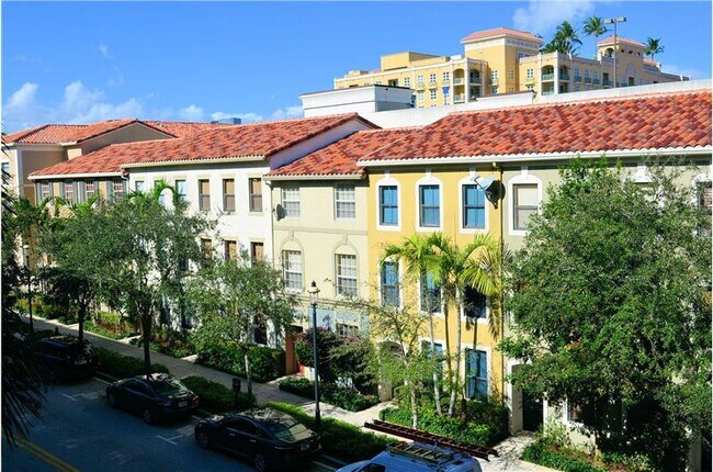 Foto del edificio - 630 S Sapodilla Ave