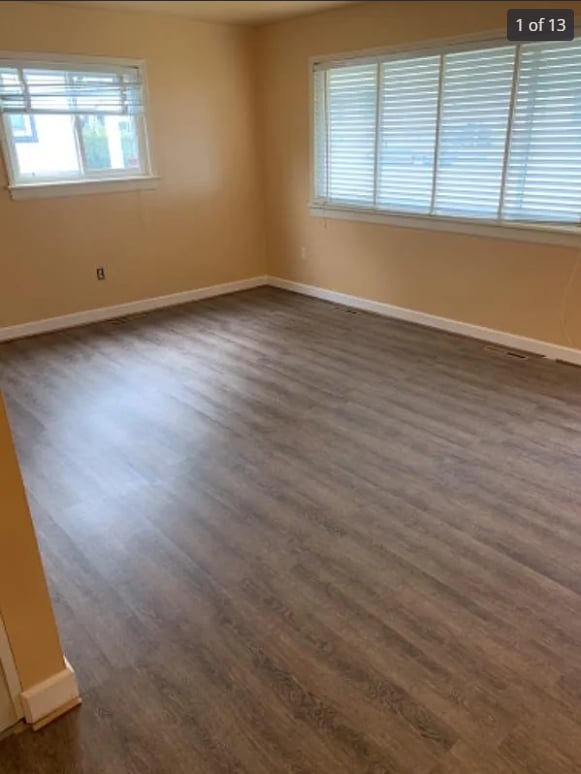 Building Photo - 1411 Custer St