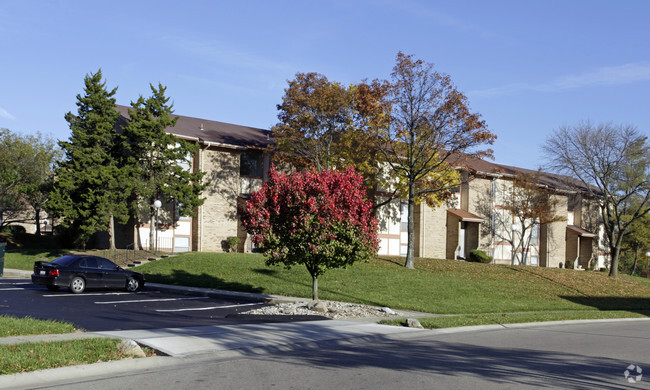 Knolls Apartments