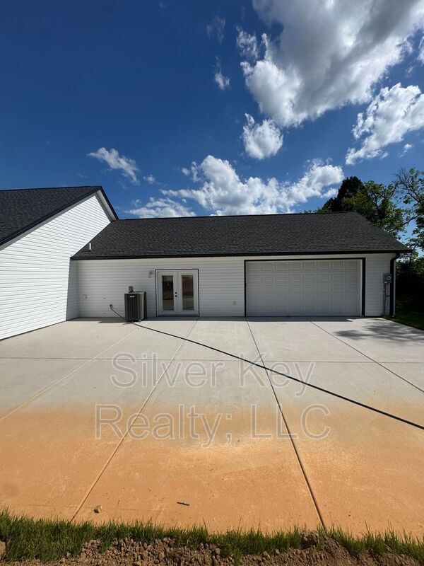Foto del edificio - 924 Stratford Ave