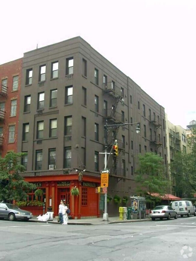Building Photo - 963 1st Ave
