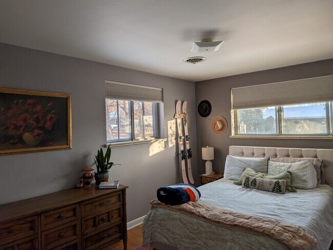 Foto del edificio - 1394 S Corona St