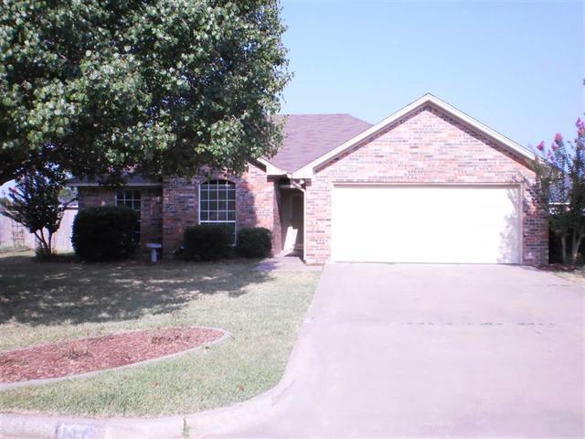 Primary Photo - 107 Hickory Rd
