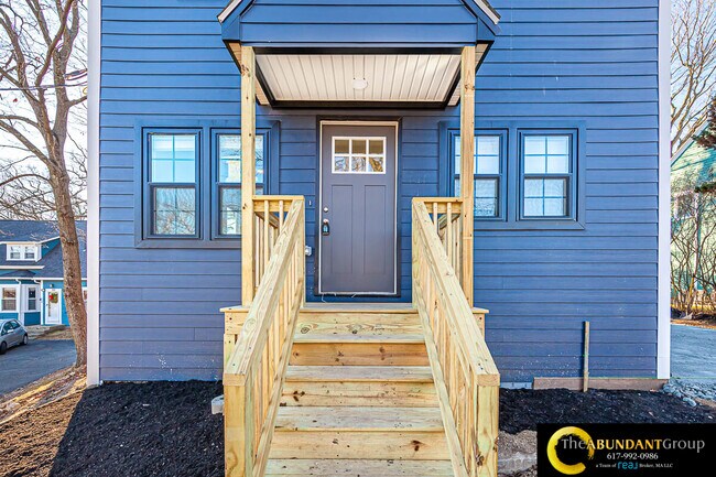 Building Photo - 48 Caldwell Rd