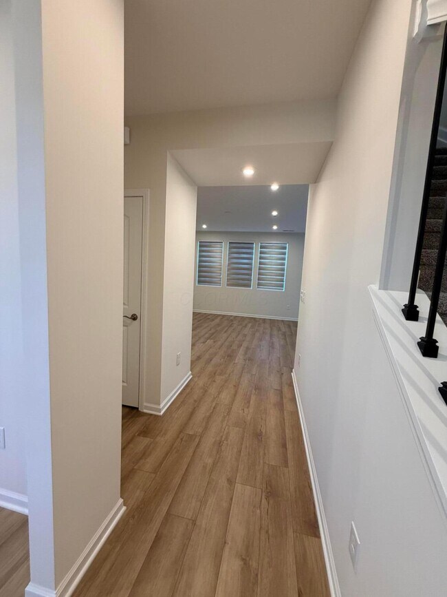 Foto del edificio - 1315 Red Tail Pl