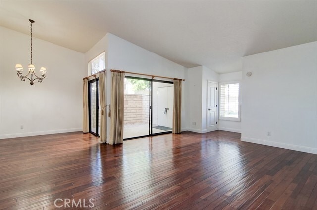 Building Photo - 8566 Fallbrook Cir