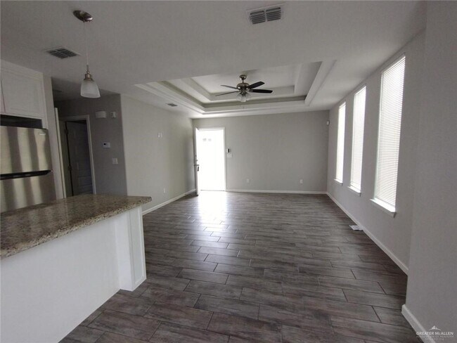 Building Photo - 3412 Sahara Dr