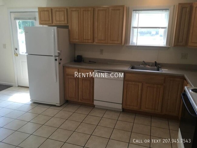 Building Photo - 1833 Hammond St