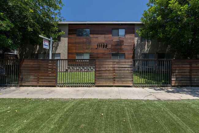 Building Photo - 11133 Cumpston St
