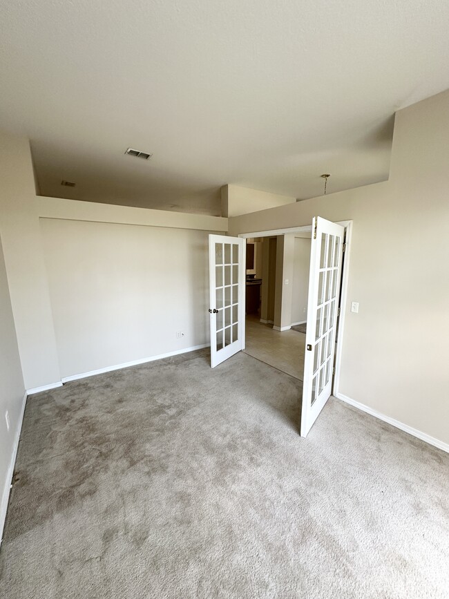 Building Photo - 15 Zinnia Trail