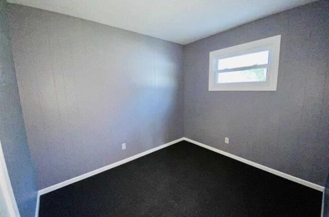 bedroom 1 - 1051 Frank St