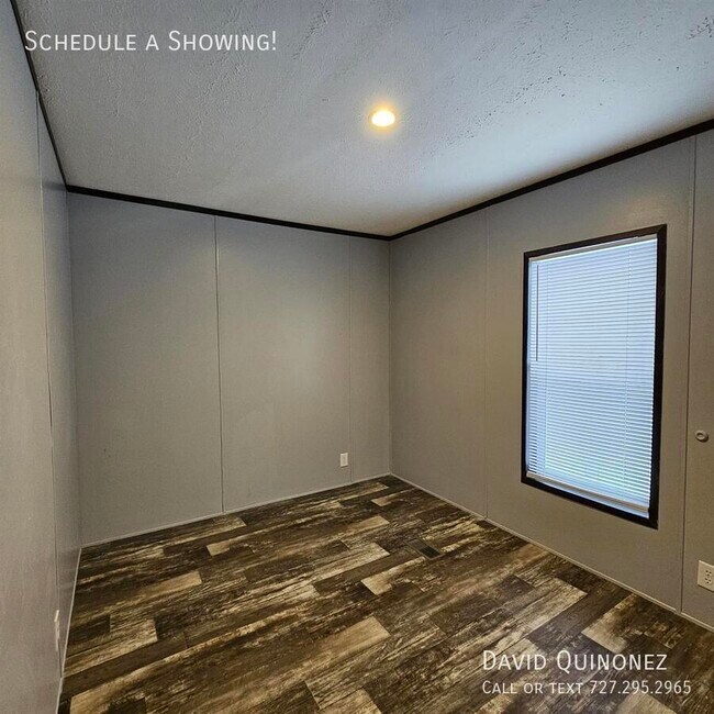 Foto del edificio - 2737 W Washington Center Rd