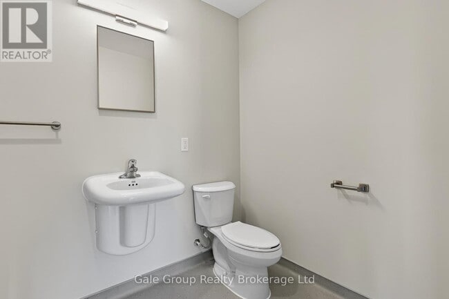 Building Photo - 785 Southwood Way