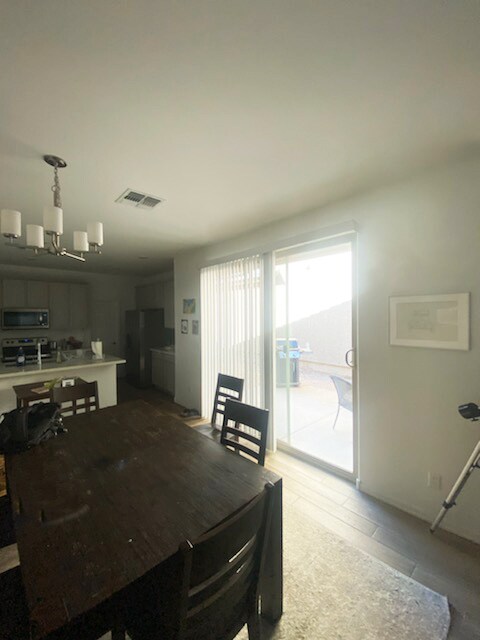 Foto del edificio - 930 S 151st Ln