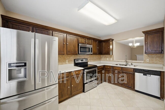 Foto del edificio - 5140 Glenwood Way