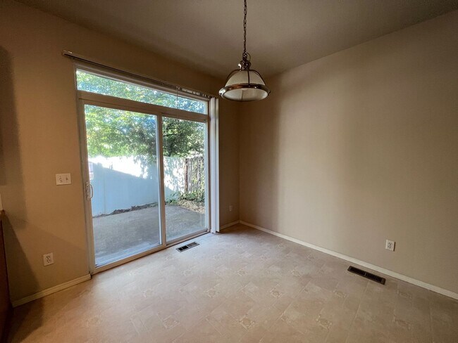 Foto del edificio - 4353 SE Chelsea Ln