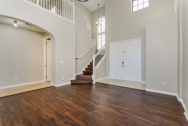 Foto del edificio - 9837 Lake District Ln