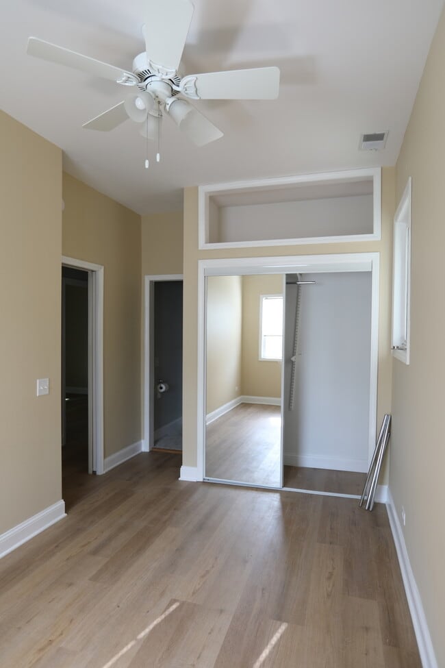 Foto del edificio - 2131 W Grace St