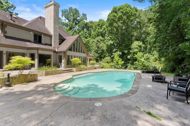 Foto del edificio - 5785 Northside Dr
