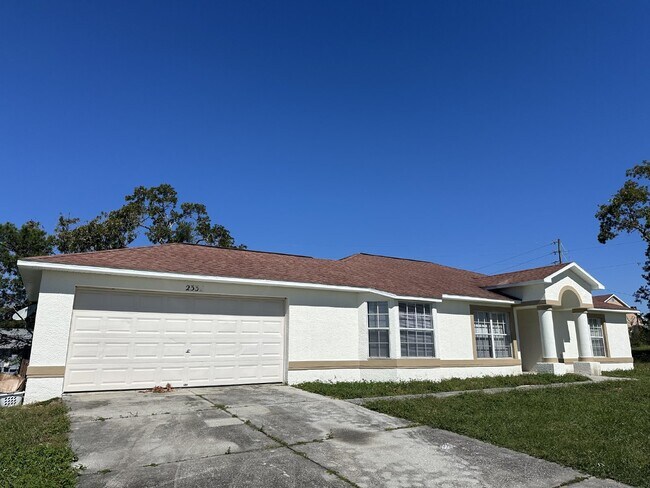 Foto del edificio - FIRST MONTH FREE!! 4 Bedroom, 2 Bathroom, ...