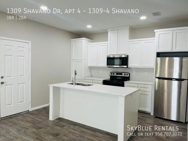 Building Photo - 1309 Shavano Dr