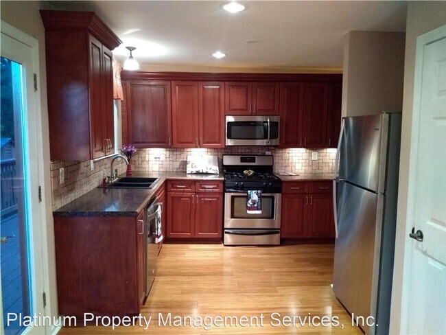 Building Photo - 3 br, 2.5 bath House - 110 Yatley Ct