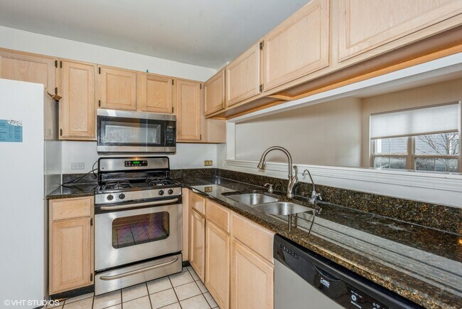 Foto del edificio - 1129 Bristol Ct