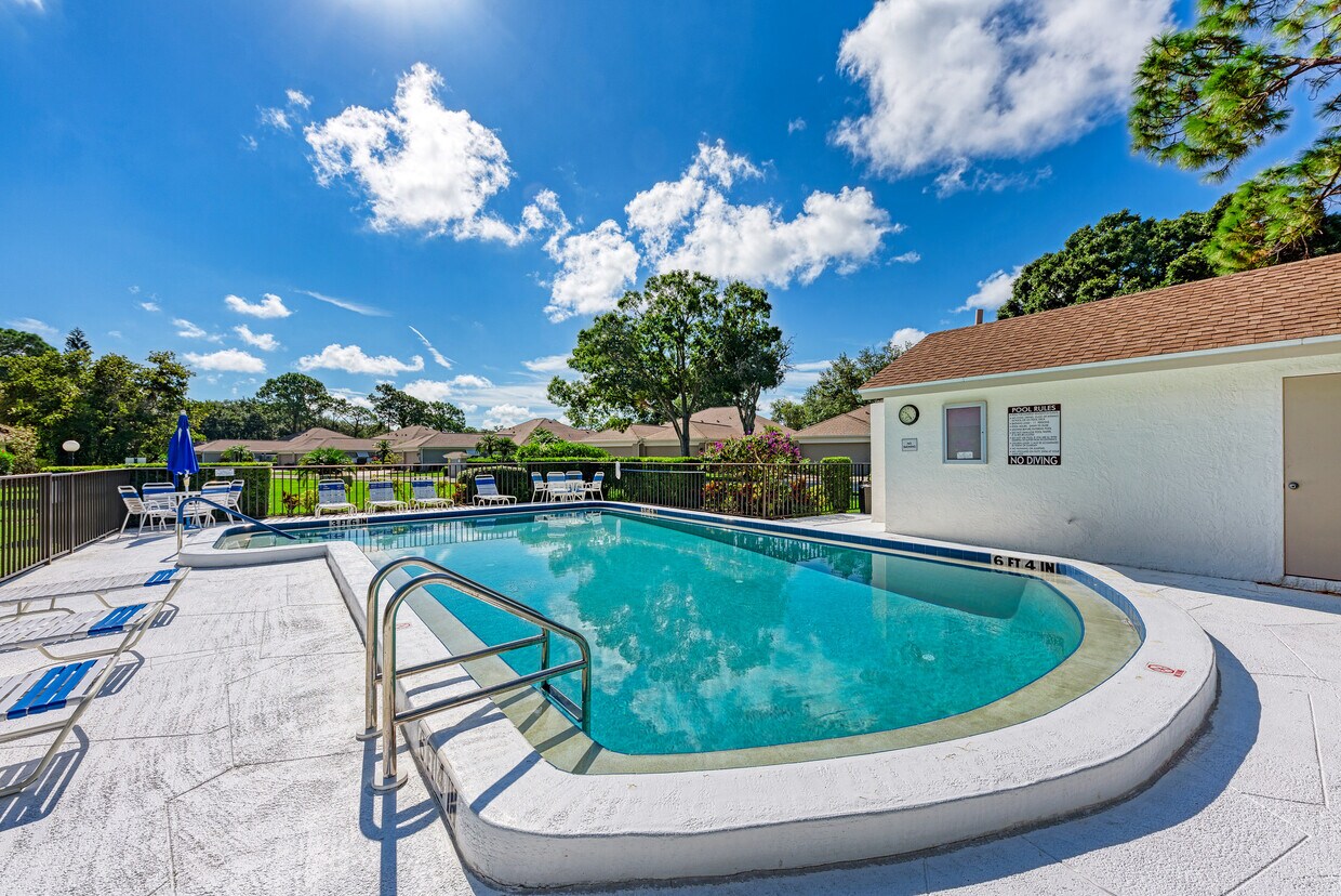 5063 Village Gardens Dr Unit 9, Sarasota, FL 34234 Condo for Rent in