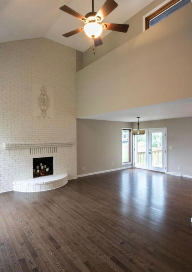Building Photo - 7 Christie Ln