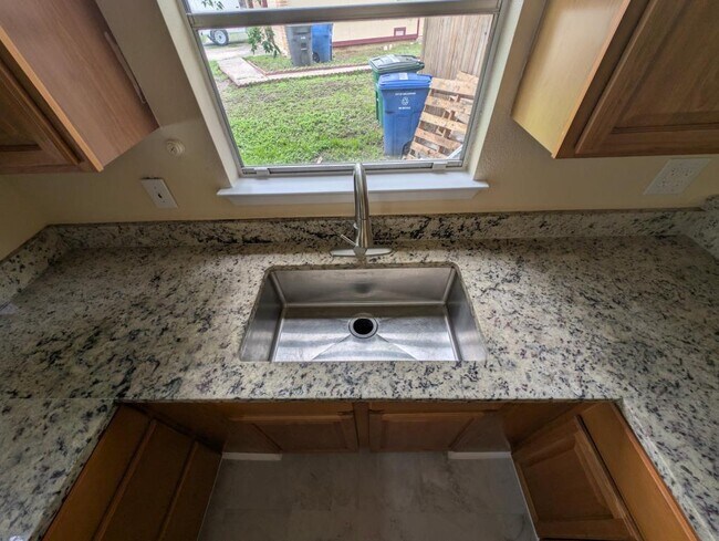 Foto del edificio - 14504 Waddesdon Bluff