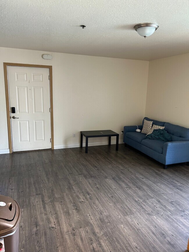 Building Photo - 537 S 900 E