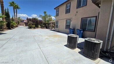 Building Photo - 5536 Breecher Ave
