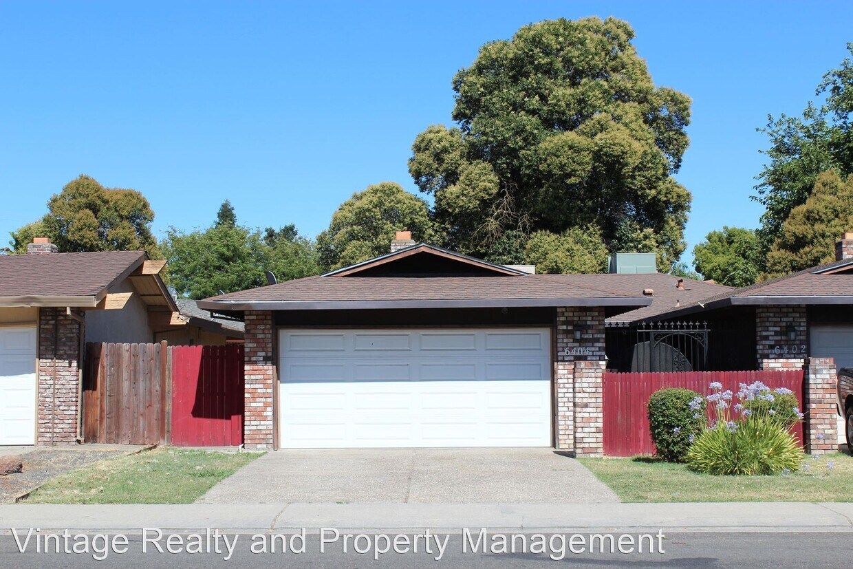 Foto principal - 2 br, 1 bath House - 6404 Grigsby Place