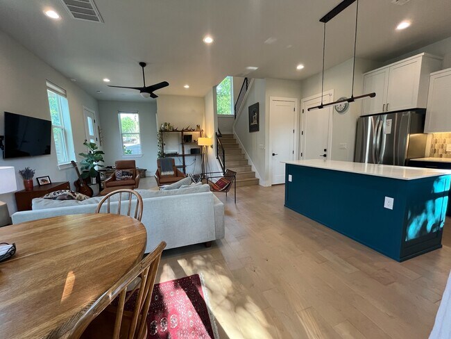 Foto del edificio - 3507 Oak Springs Dr