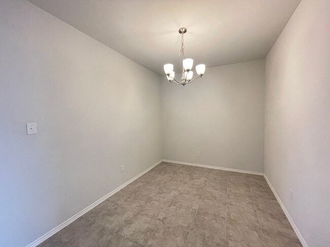 Foto del edificio - 1816 Cow House Ct