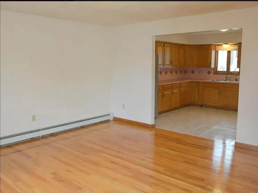 Primary Photo - 78 Gano St