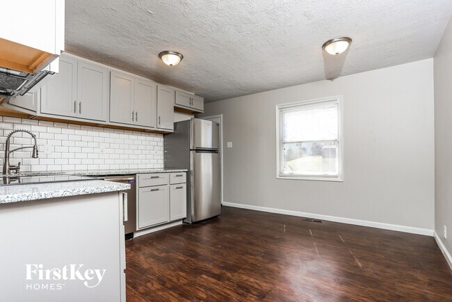 Building Photo - 12133 Hillcrest Pl