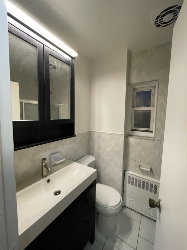 Foto del edificio - 1100 E 80th St