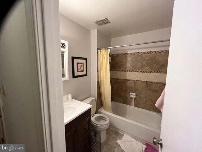 Foto del edificio - 9950 Whitewater Dr