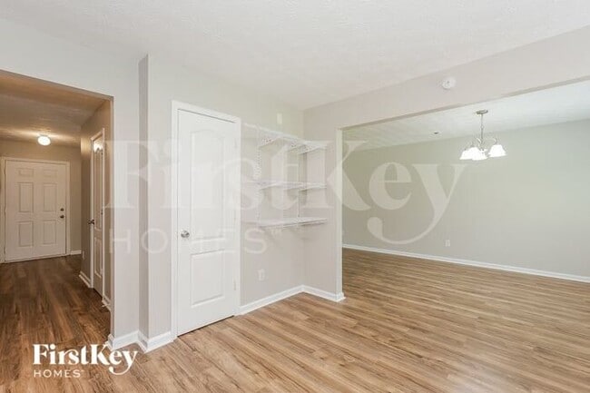 Building Photo - 45 Ratliff Dr