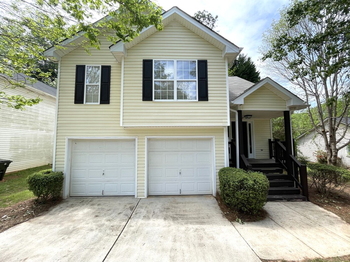 Primary Photo - Renovated 3br House in East Athens