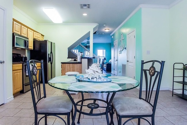 Kitchen&Dinning - 14202 Encantada Ave