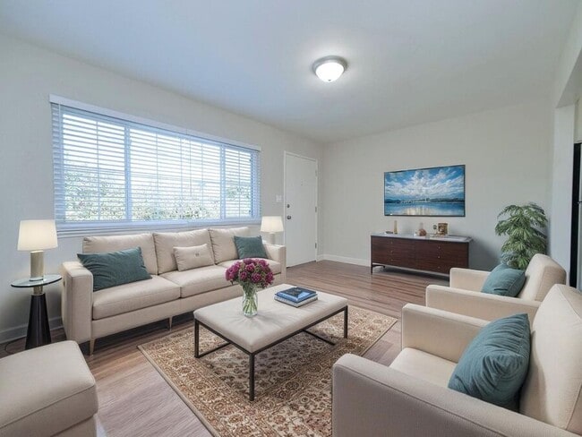 Building Photo - 16016 Marcella St