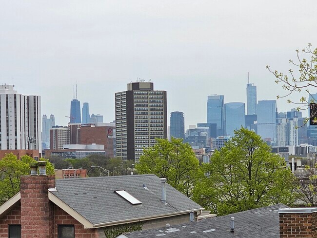 Foto del edificio - 2318 W Harrison St