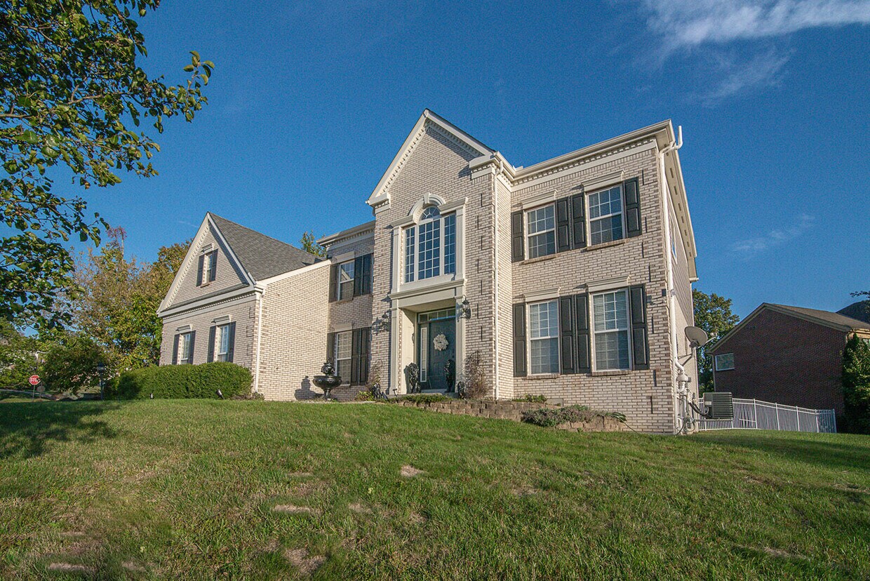 Foto principal - 7676 Big Cedar Ct