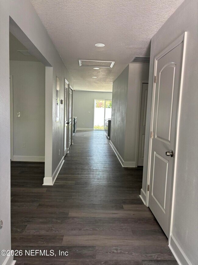 Foto del edificio - 2127 Yulee St
