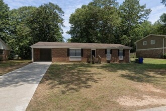 Building Photo - 1173 Woodcrossing