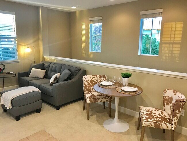 Foto del edificio - 248 Buttercup Ct