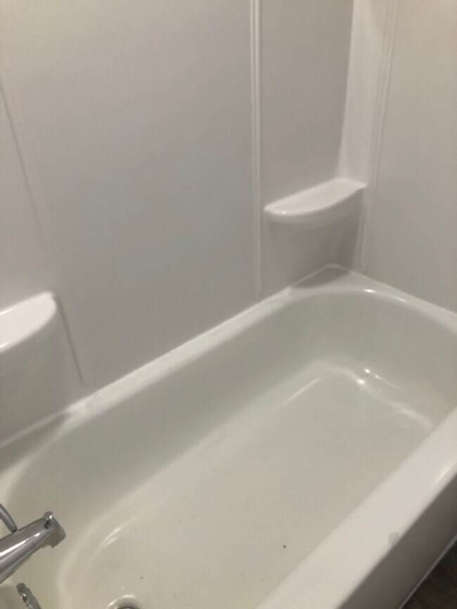 Foto del edificio - 704 Milwaukee Rd